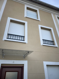 
                                                                                        Location
                                                                                         Maison 4 pièces