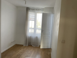 
                                                                                        Location
                                                                                         Maison 4 pièces