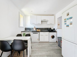 
                                                                                        Vente
                                                                                         Maison 4 pièces