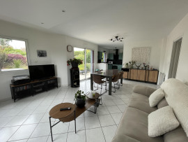 
                                                                                        Vente
                                                                                         Maison 4 pièces