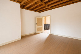 
                                                                                        Vente
                                                                                         Maison 4 pièces