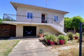 
                                                                                        Vente
                                                                                         Maison 4 pièces