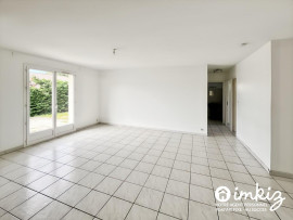 
                                                                                        Vente
                                                                                         Maison 4 pièces