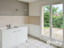 
                                                                                        Vente
                                                                                         Maison 4 pièces