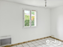 
                                                                                        Vente
                                                                                         Maison 4 pièces
