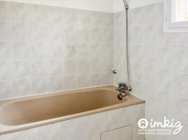 
                                                                                        Vente
                                                                                         Maison 4 pièces