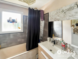 
                                                                                        Vente
                                                                                         Maison 4 pièces