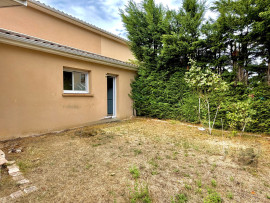 
                                                                                        Vente
                                                                                         Maison 4 pièces