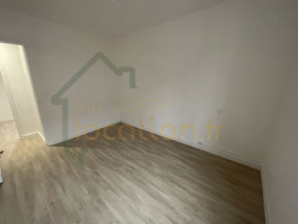 
                                                                                        Location
                                                                                         Maison 4 pièces 84 m2 rénové dans un secteur recherché de SAINT-QUENTIN