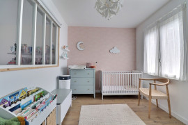 
                                                                                        Vente
                                                                                         Maison 4 pièces avec dépendance