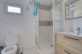 
                                                                                        Vente
                                                                                         Maison 4 pièces avec dépendance