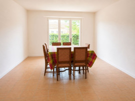 
                                                                                        Vente
                                                                                         Maison 5 chambres