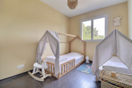 
                                                                                        Vente
                                                                                         maison 5 pièces - 155 m² - Landiras