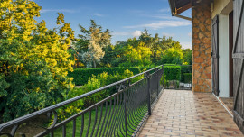 
                                                                                        Vente
                                                                                         Maison 5 pièces
