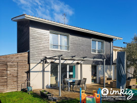 
                                                                                        Vente
                                                                                         Maison 5 pièces