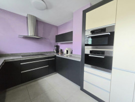 
                                                                                        Vente
                                                                                         Maison 5 pièces