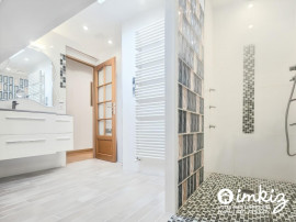 
                                                                                        Vente
                                                                                         Maison 5 pièces