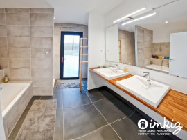 
                                                                                        Vente
                                                                                         Maison 5 pièces