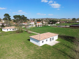 
                                                                                        Vente
                                                                                         Maison 5 pièces