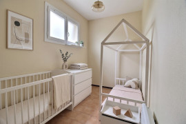 
                                                                                        Vente
                                                                                         Maison 5 pièces
