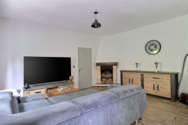 
                                                                                        Vente
                                                                                         Maison 5 pièces