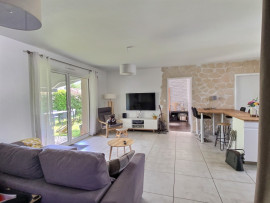 
                                                                                        Vente
                                                                                         Maison 5 pièces