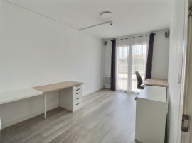 
                                                                                        Vente
                                                                                         Maison 5 pièces