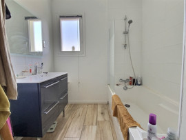 
                                                                                        Vente
                                                                                         Maison 5 pièces