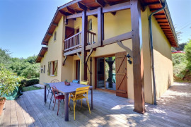 
                                                                                        Vente
                                                                                         Maison 5 pièces