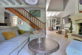
                                                                                        Vente
                                                                                         Maison 5 pièces