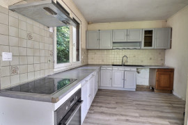 
                                                                                        Vente
                                                                                         Maison 5 pièces