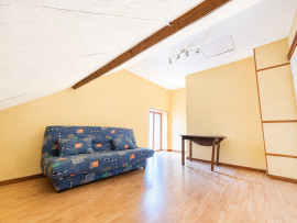 
                                                                                        Vente
                                                                                         Maison 5 pièces