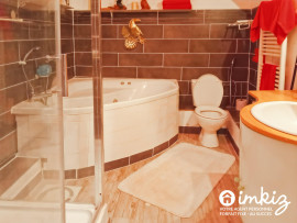 
                                                                                        Vente
                                                                                         Maison 5 pièces