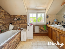 
                                                                                        Vente
                                                                                         Maison 5 pièces