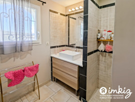 
                                                                                        Vente
                                                                                         Superbe villa 5 pièces avec piscine