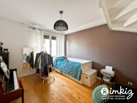 
                                                                                        Vente
                                                                                         Maison 5 pièces