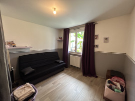 
                                                                                        Vente
                                                                                         Maison 5 pièces de 115 m²