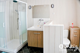 
                                                                                        Vente
                                                                                         Maison 5 pièces de 140 m² avec cour et préau