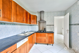 
                                                                                        Vente
                                                                                         Maison 5 pièces et deux F3 indépendants