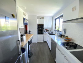 
                                                                                        Vente
                                                                                         MAISON 5 PIECES - JARDIN - PESSAC