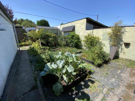 
                                                                                        Vente
                                                                                         MAISON 5 PIECES - JARDIN - PESSAC