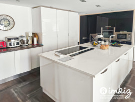 Vente
Maison 5 pièces + piscine