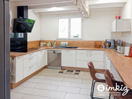 
                                                                                        Vente
                                                                                         Maison 5 pièces PLAIN-PIED, dépendances et piscine
