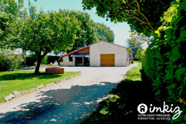 Vente
Maison 5 pièces plain pied sur terrain arboré