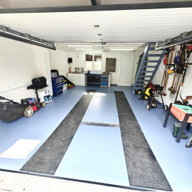 
                                                                                        Vente
                                                                                         Maison 5 pièces première occupation