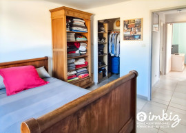 
                                                                                        Vente
                                                                                         Maison 5 pièces récente avec piscine