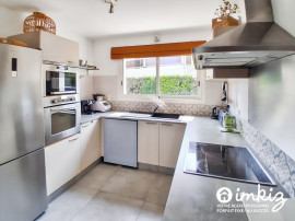 
                                                                                        Vente
                                                                                         Maison 5 pièces, vue exceptionnelle sur le lac