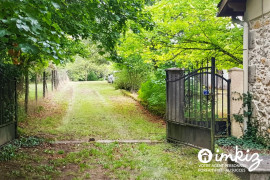 
                                                                                        Vente
                                                                                         Maison 6 pces charme de l'ancien,poutres,cheminées