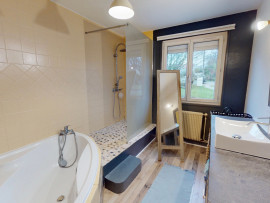 
                                                                                        Vente
                                                                                         MAISON 6 PIECES - 164M2