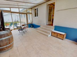 
                                                                                        Vente
                                                                                         MAISON 6 PIECES - 164M2